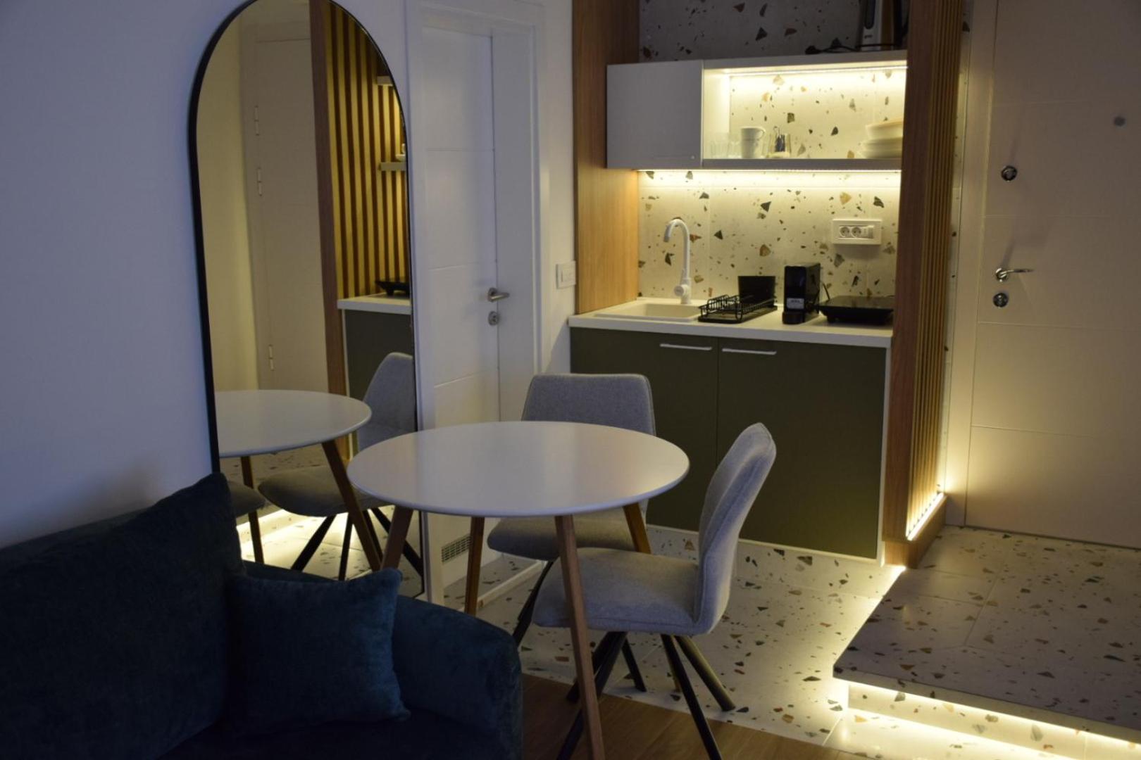Apartmán Red Riding Hood Bělehrad Exteriér fotografie